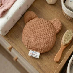BOCIOLAND - TERMOFOR Z PESTEK WIŚNI Z LAWENDĄ MIŚ WAFEL 180g BRĄZOWY