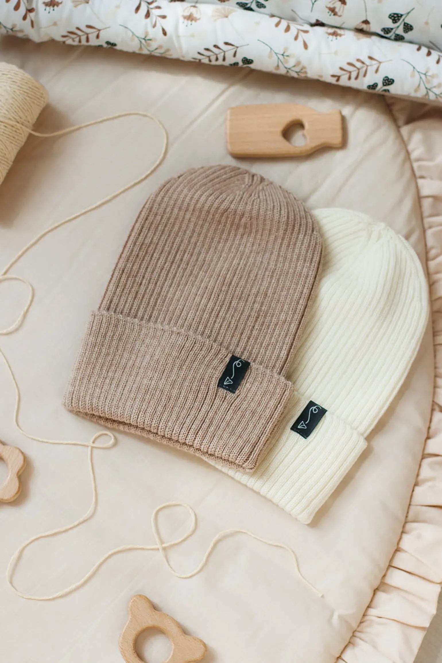 Czapeczka z wełny Merino - BEIGE MELANGE