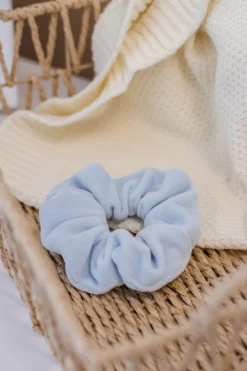 Gumka do włosów SCRUNCHIES welur błękitny
