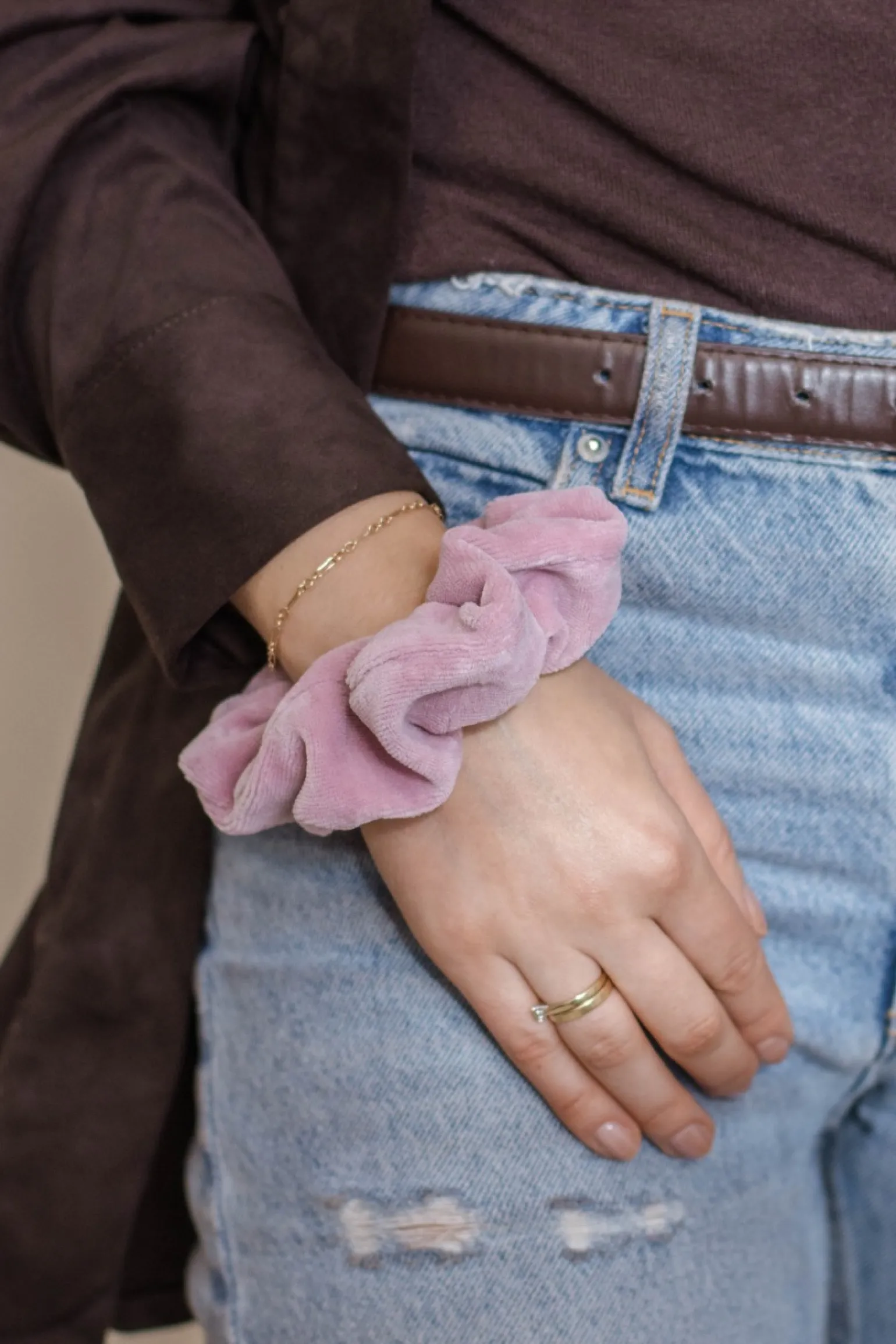 Gumka do włosów SCRUNCHIES welur old rose