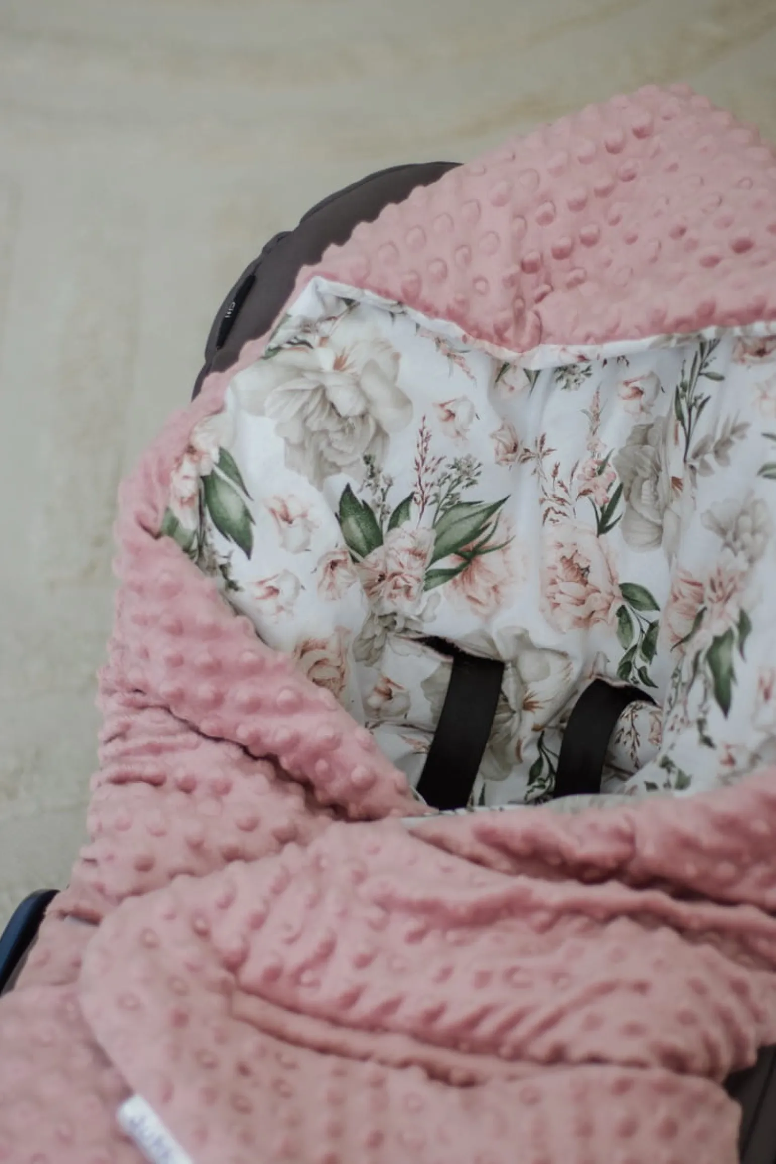 Kocyk do fotelika samochodowego - Secret Garden i Old Rose Minky