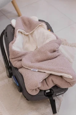 Kocyk, otulacz z kapturem do fotelika niemowlęcego z Boucle i Minky Plusz 90 x 90 cm - Pink
