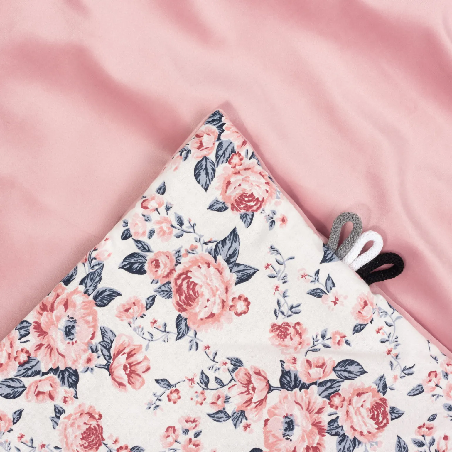 Kocyk przedszkolaka 100x140cm - Roses i Smokey Pink Soft Velvet