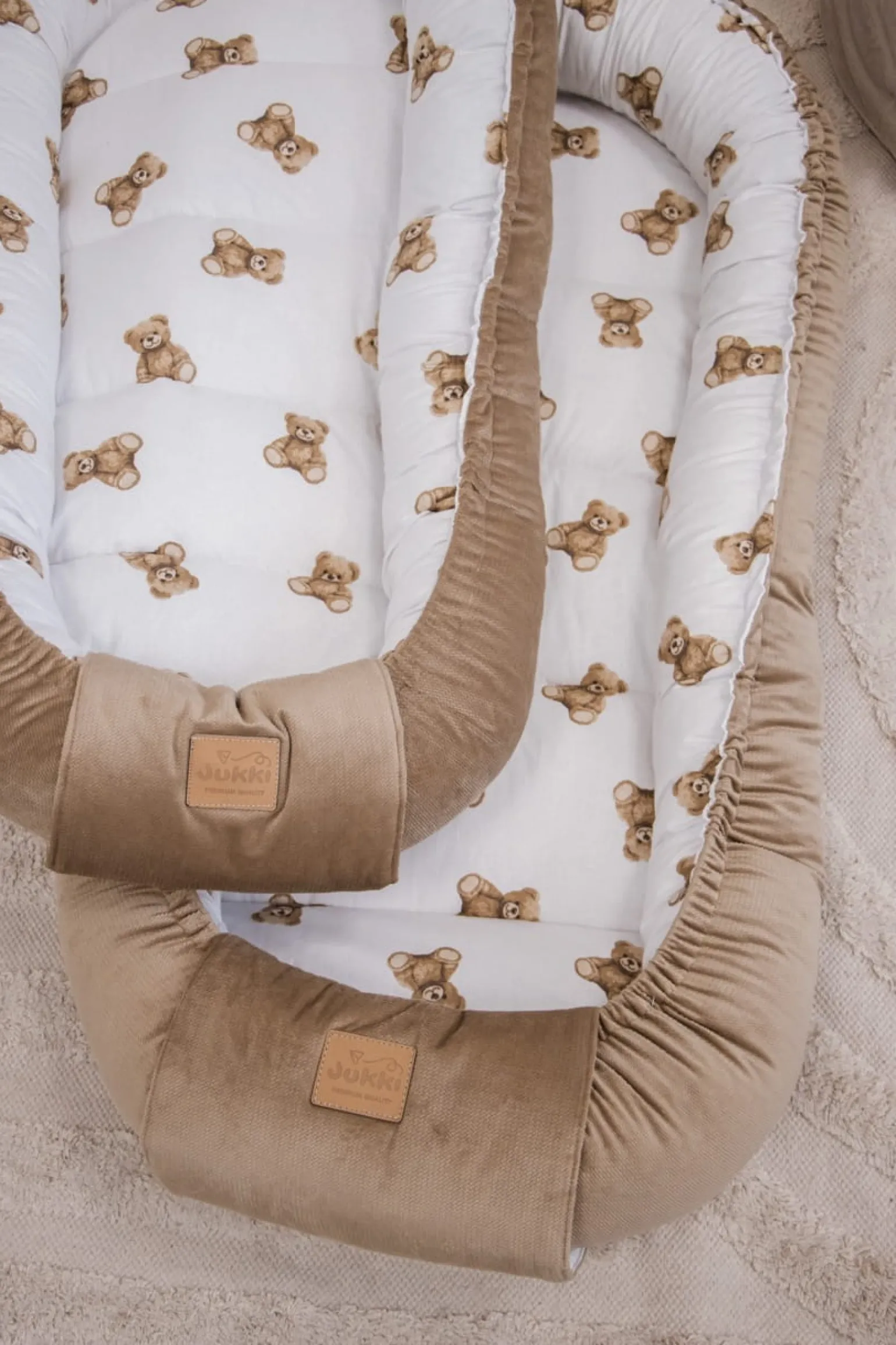 Kokon XXL 65 x 120 cm - Mr. Teddy i Caramel Velvet