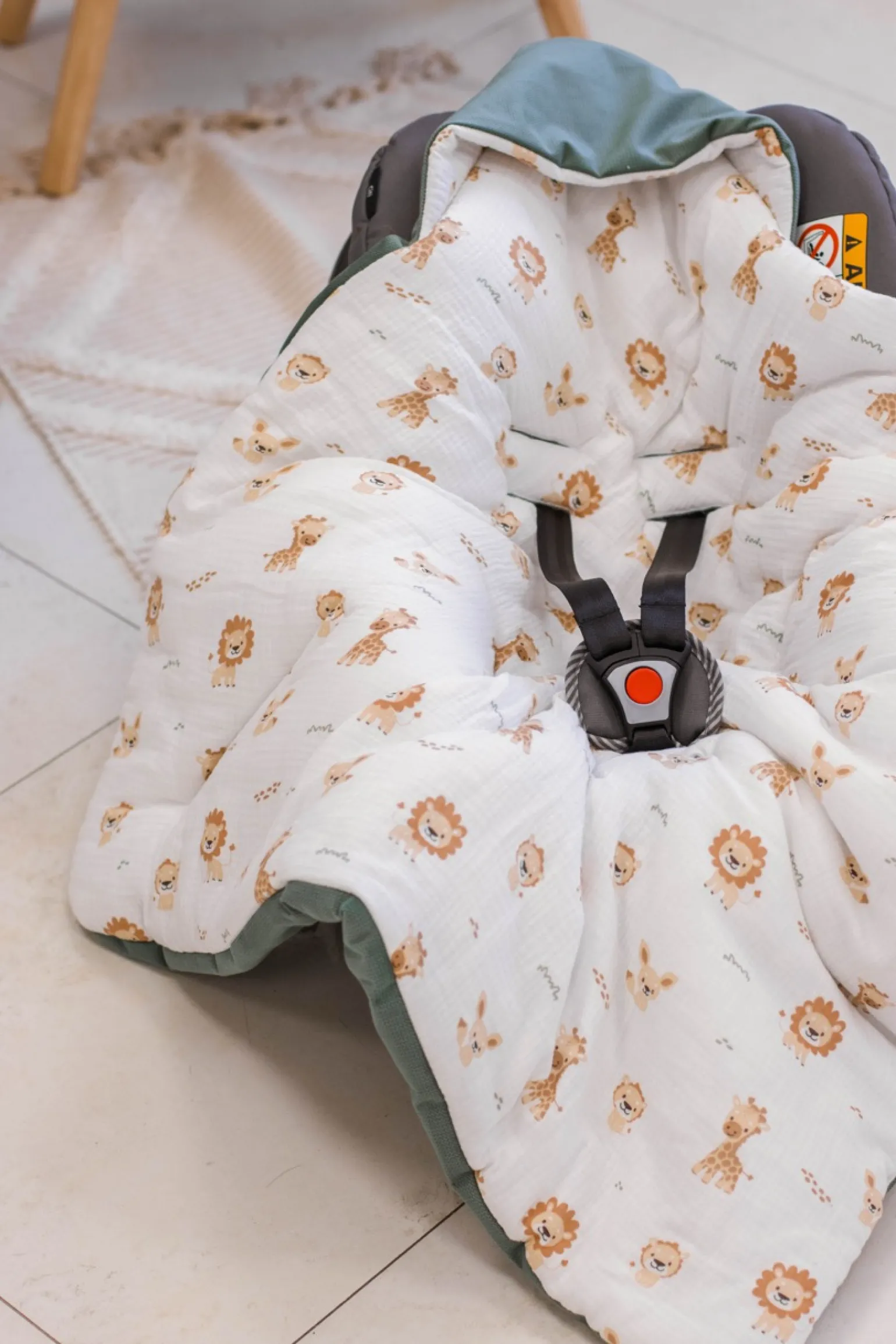 Muślinowy Kocyk do fotelika samochodowego - Baby Safari i oliwkowy Velvet