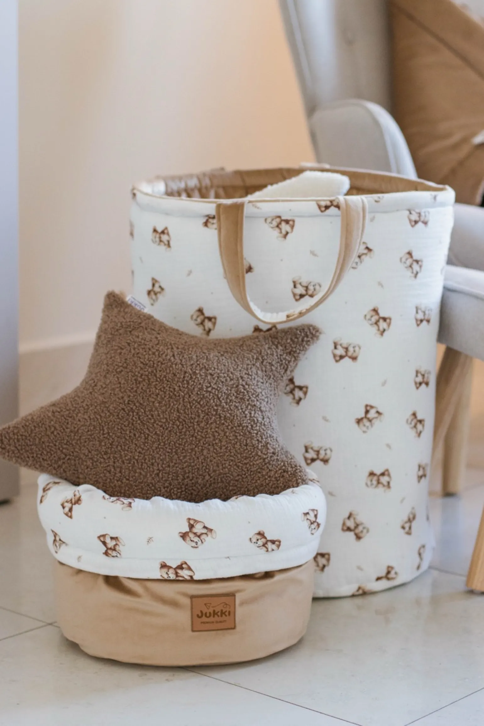 Muślinowy Pojemnik / koszyk na akcesoria dla niemowlaka - Baby Bear i Toffee Soft Velvet