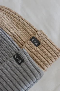 Zimowa czapka z wełny merino - BEIGE MELANGE