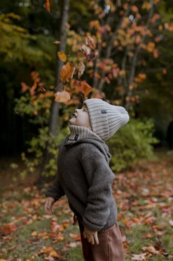 Zimowa czapka z wełny merino - BEIGE MELANGE