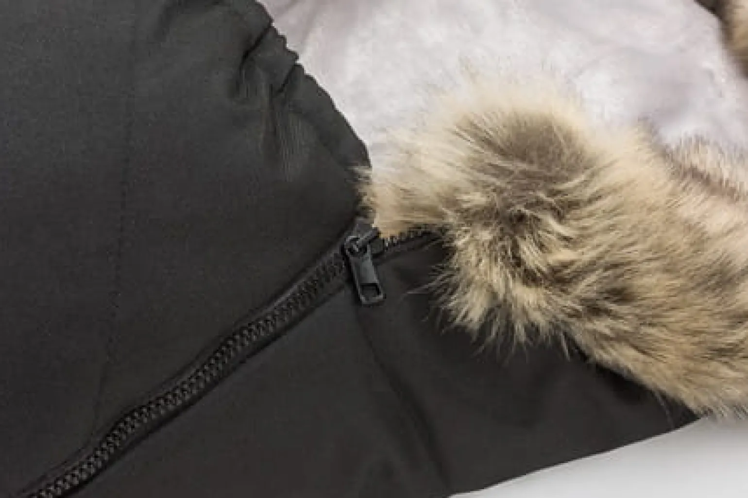 Zimowy śpiworek dziecięcy do wózka, gondoli i sanek - BLACK WINTER